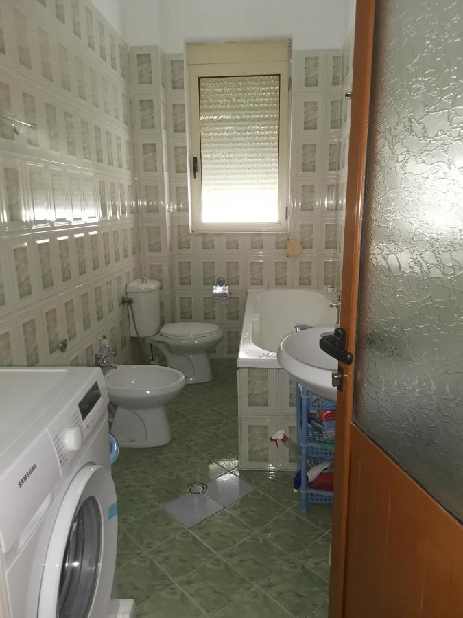 Home Vlorë Exteriör bild